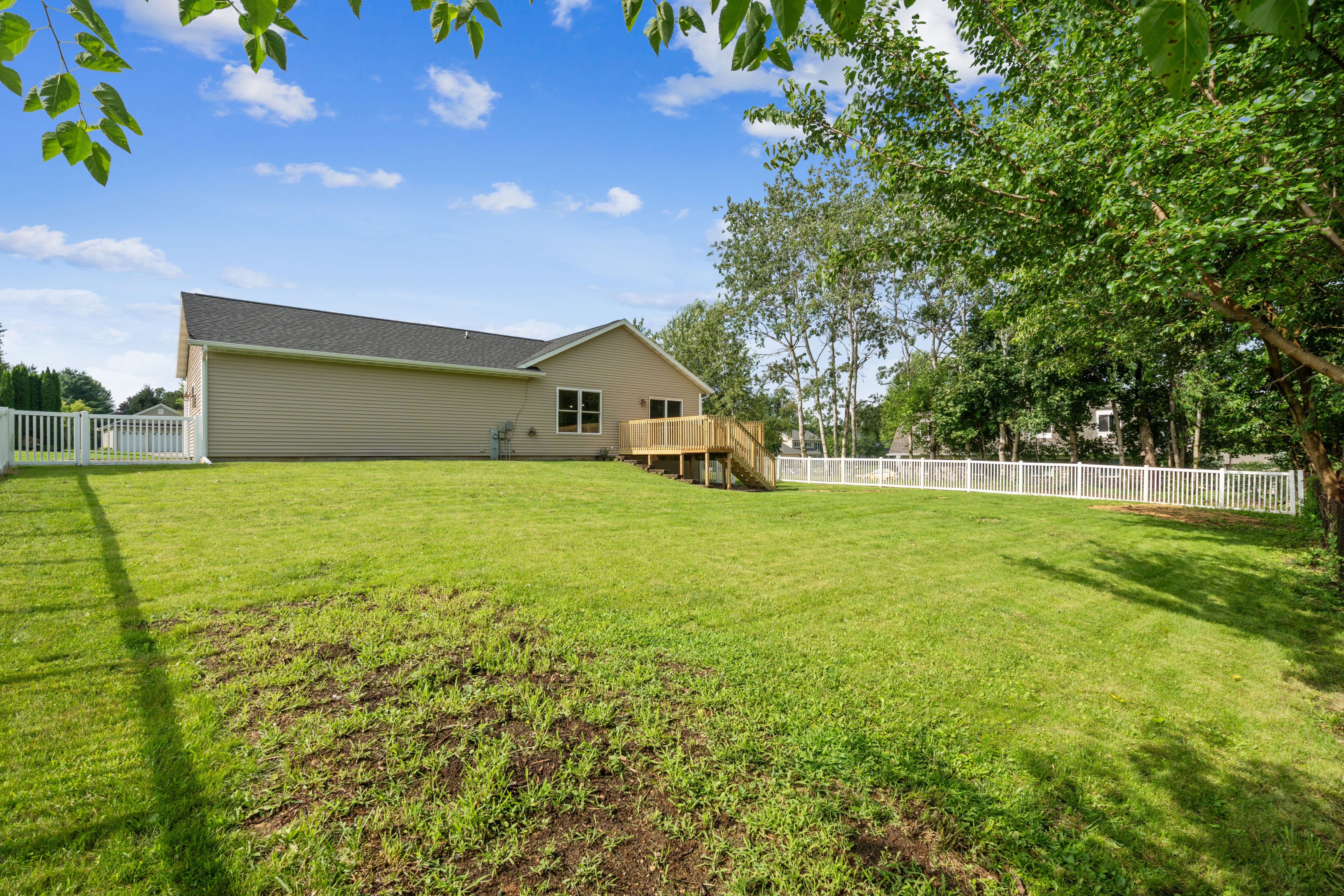 Listing Photo: 45-231 780 Country Club Ct